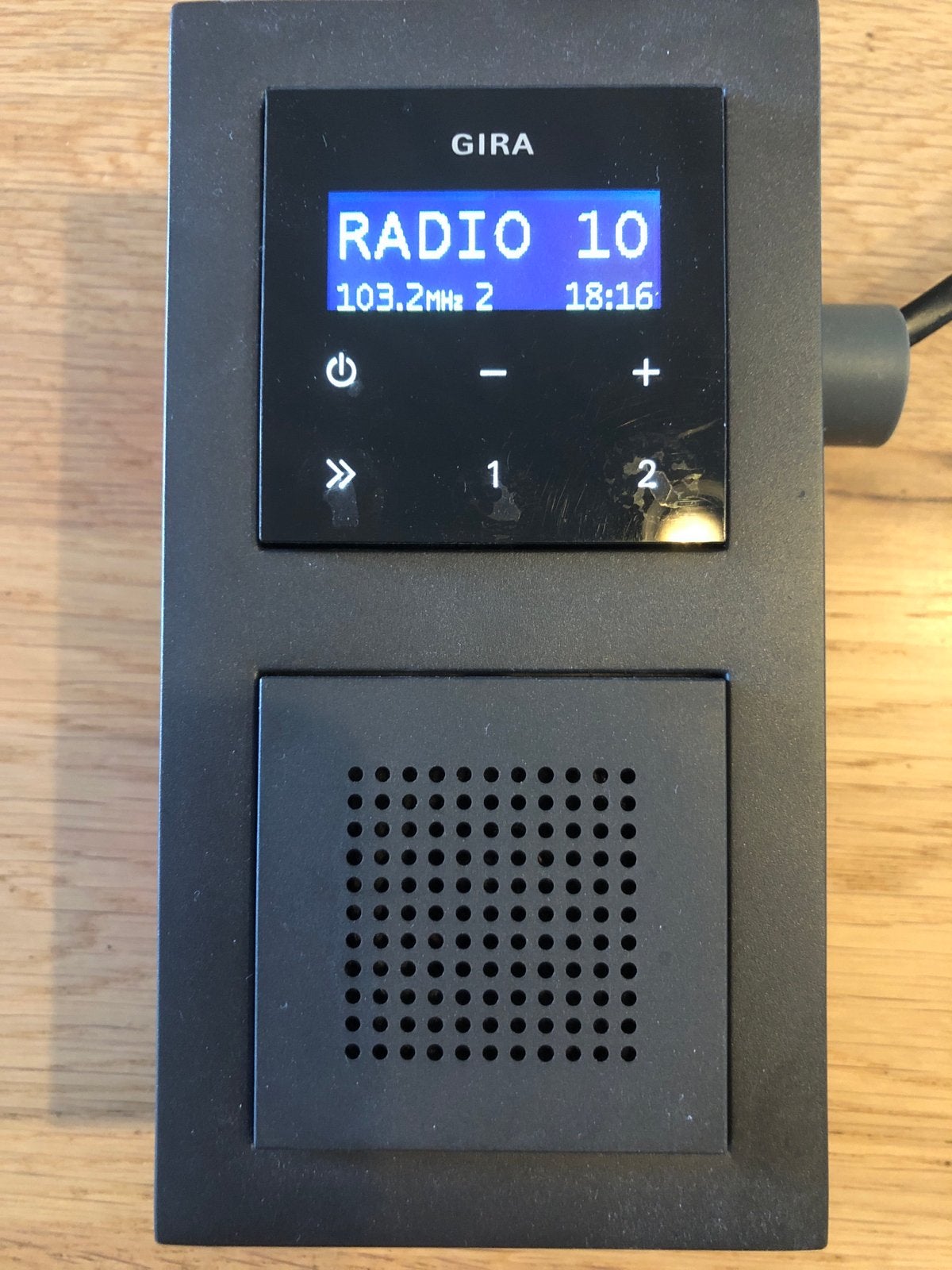 Gira inbouwradio zwart met display en luidspreker, Ophalen of Verzenden, Zo goed als nieuw, Radio