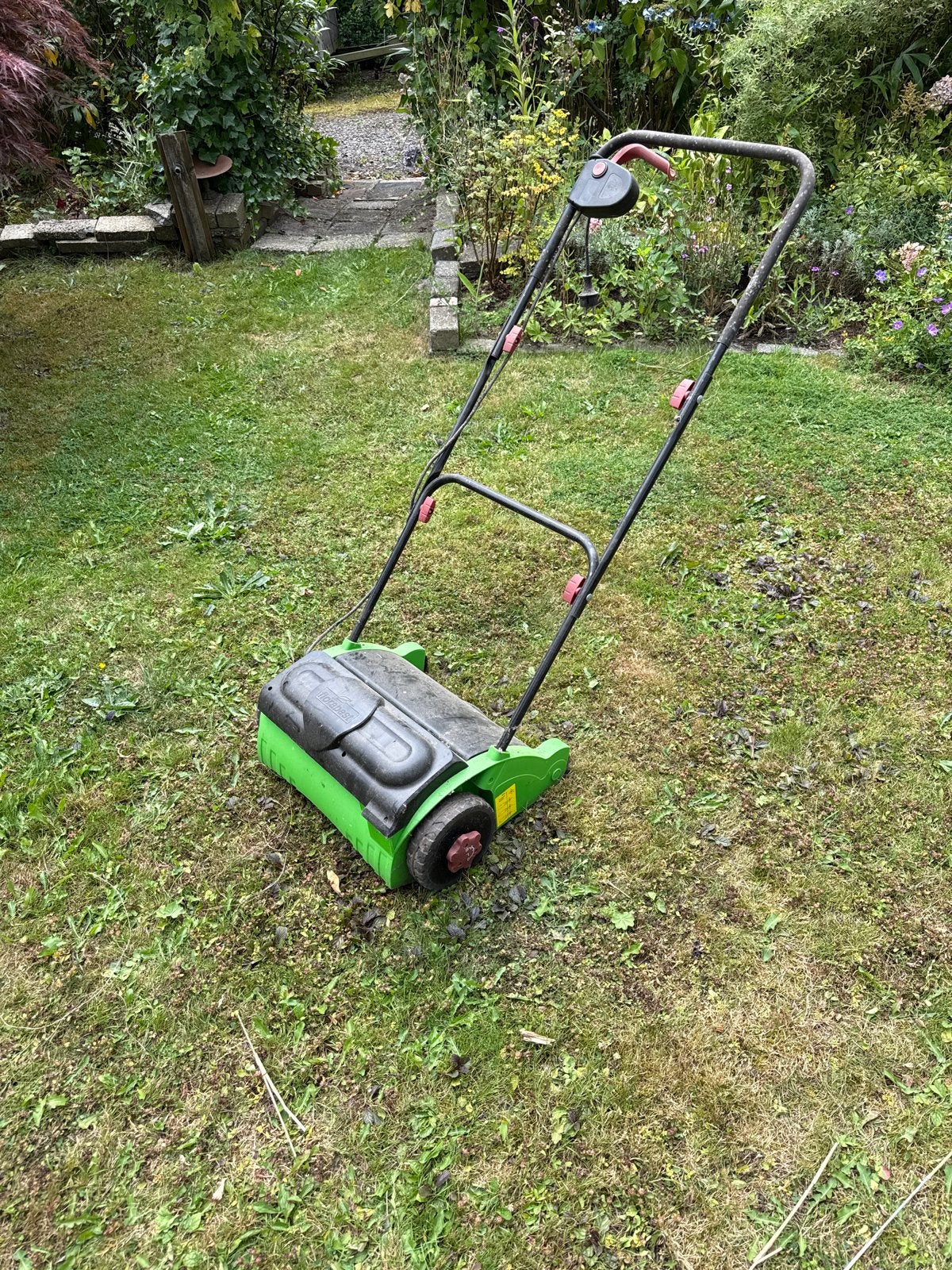 Florabest elektrische verticuteermachine/grasmaaier, Cirkelmaaier, Gebruikt, Elektrische grasmaaier, Ophalen of Verzenden