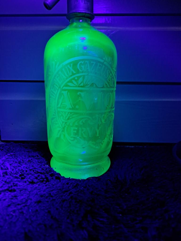 Spuitwaterfles van Uraniumglas, Antiek en Kunst, Antiek | Glas en Kristal, Ophalen of Verzenden