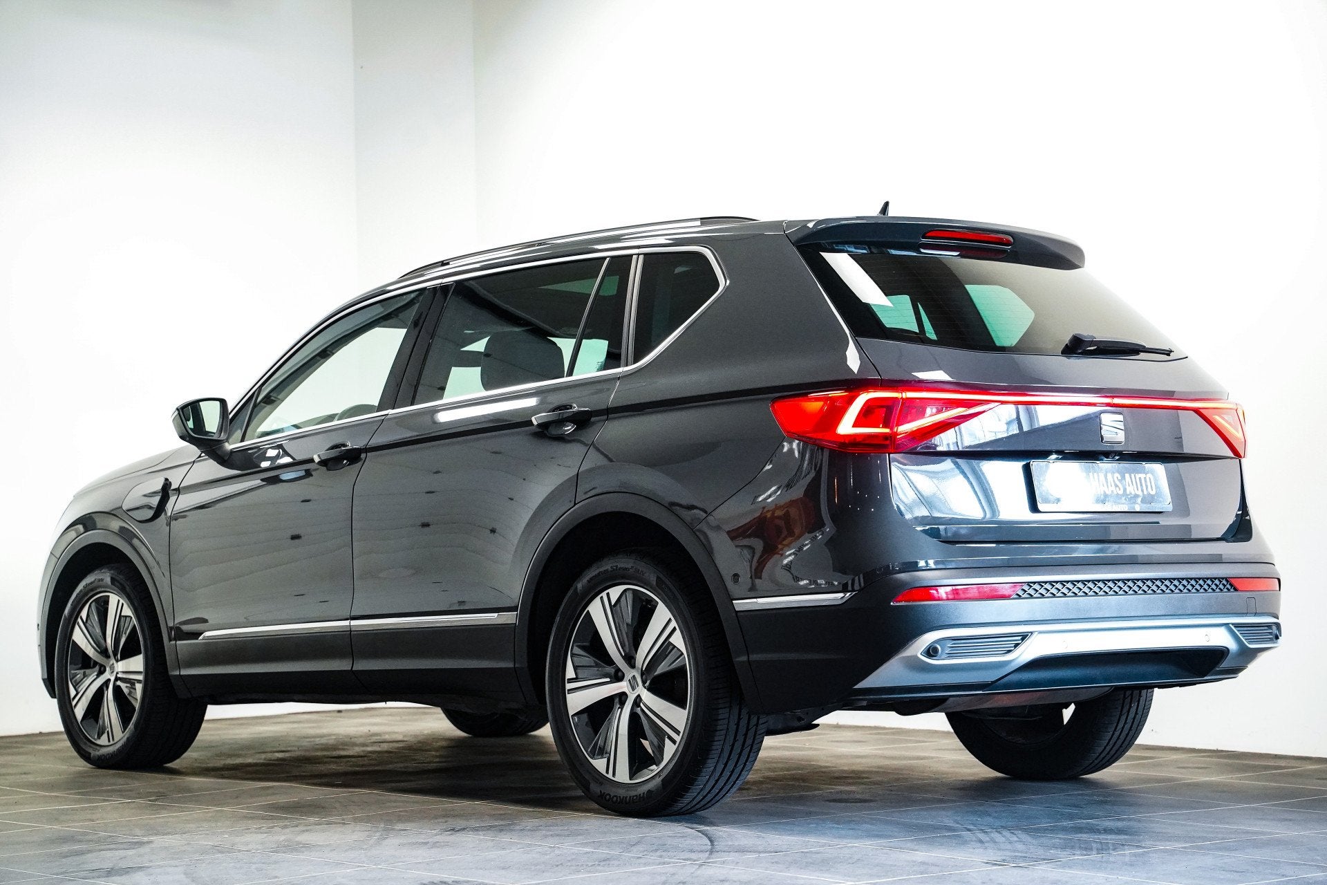 SEAT Tarraco 1.4 TSI e-Hybrid Xperience|Pano dak|Camera|Led|, Stof, Gebruikt, Zwart, 4 cilinders