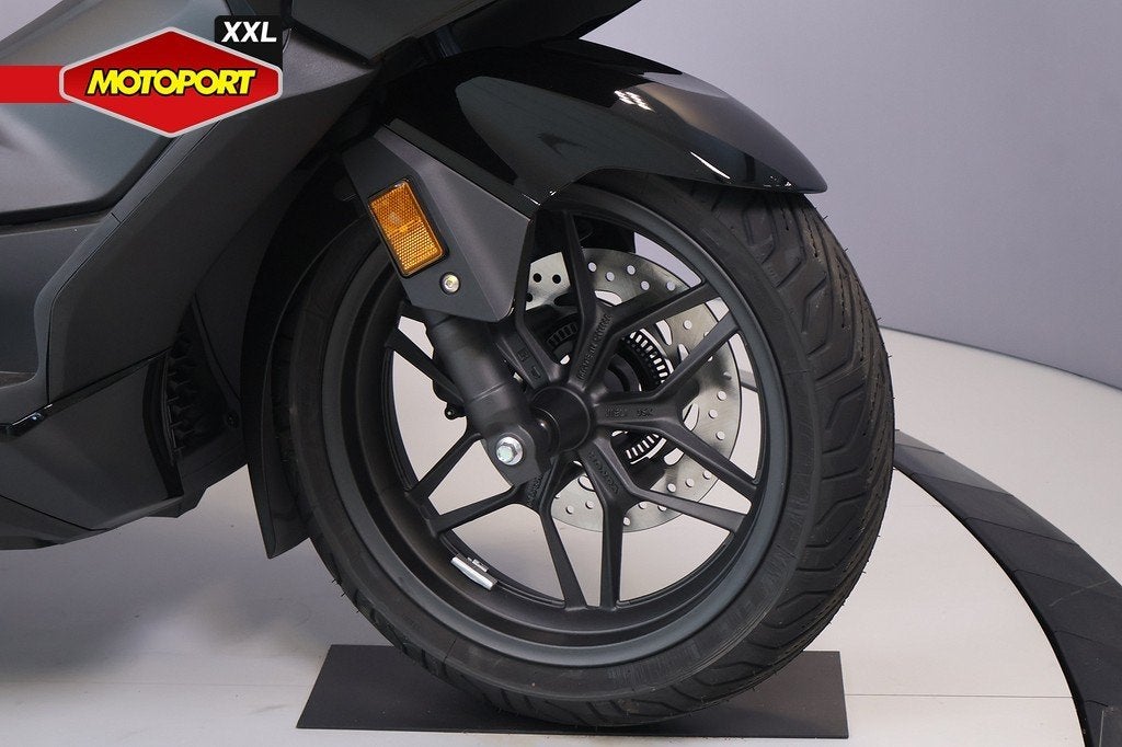 Honda Forza 350, Scooter, Bedrijf