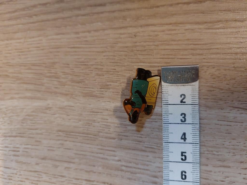 Omo wasmiddel pin, Ophalen of Verzenden