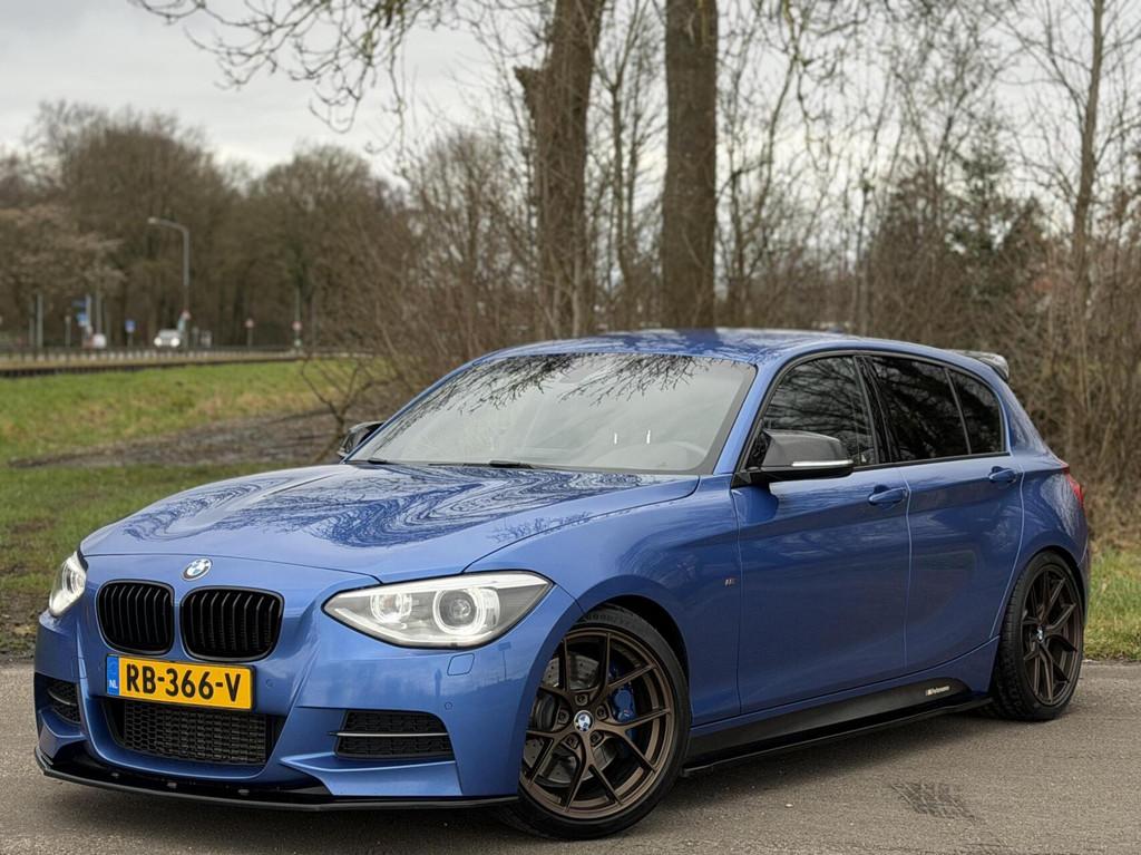 BMW 1-serie M135i xDrive Executive 424PK/Liefhebber/Carbon, Euro 6, Bedrijf, Vierwielaandrijving, Cruise Control