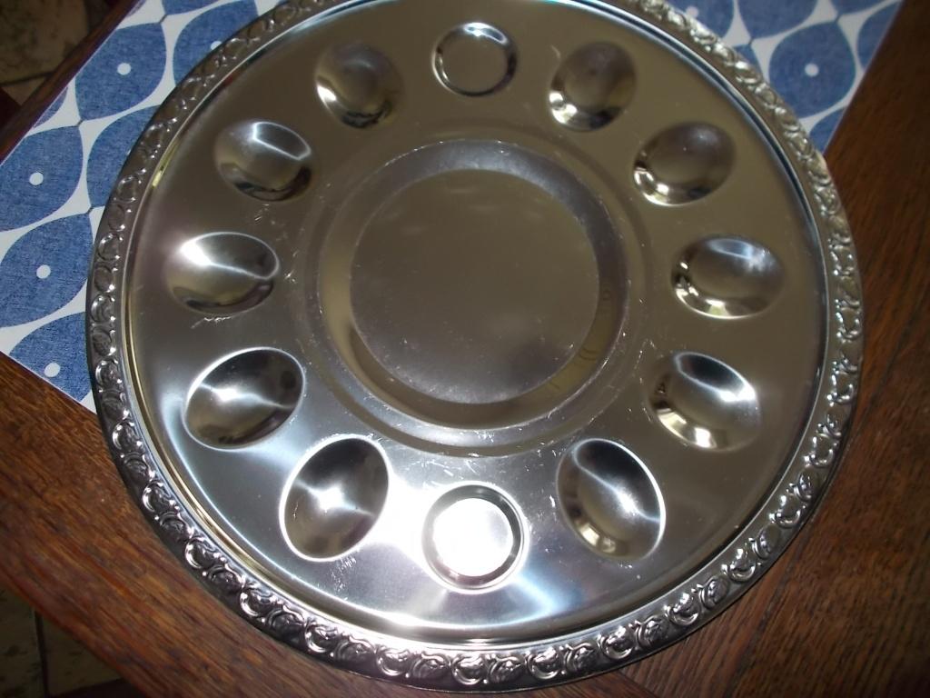 🥚Zilverkleurige eierhouder/serveerschaal,eierschaal., Huis en Inrichting, Keuken | Servies, Overige materialen, Gebruikt, Ophalen of Verzenden
