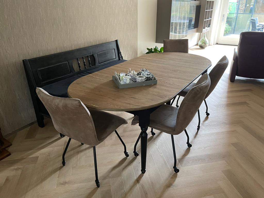 Speciale huiskamertafel naar wens aan te passen, Ophalen, Eiken blad en zwarte poten( hout), 100 tot 150 cm, 200 cm of meer