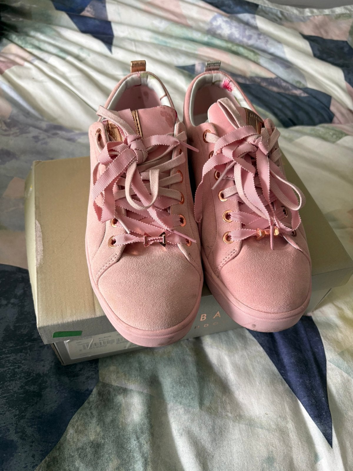 Ted Baker zalmroze gympen, nieuw, maat 40, Nieuw, Ophalen of Verzenden, Sneakers of Gympen, Roze