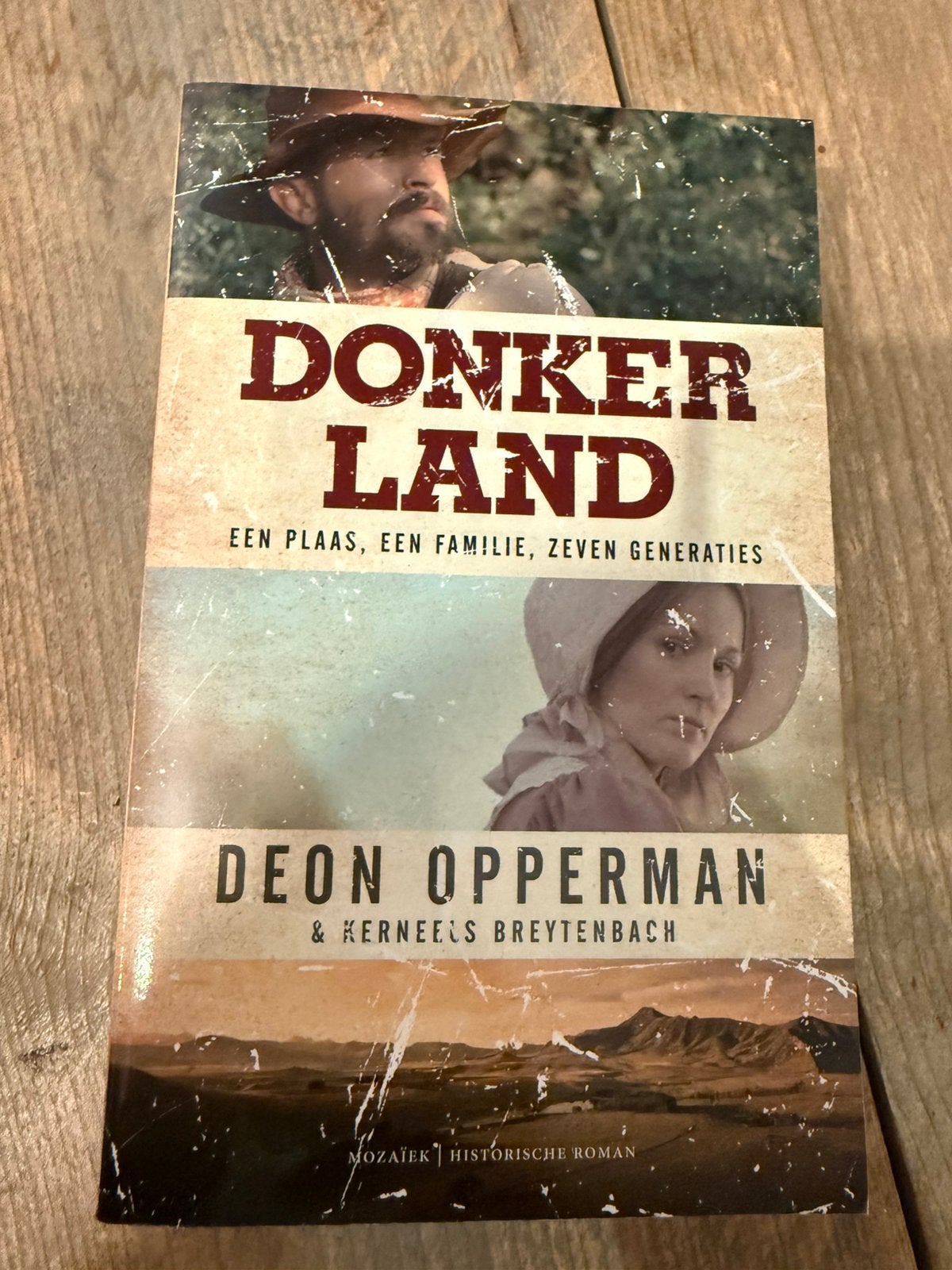 Deon Opperman - Donkerland, Ophalen of Verzenden, Zo goed als nieuw, Deon Opperman