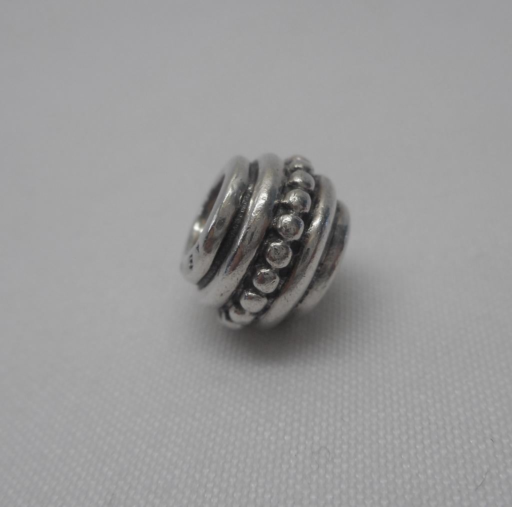 Pandora zilveren fantasie bedel met parelrand nr.982, Verzenden, Pandora, Zo goed als nieuw, 1 bedel