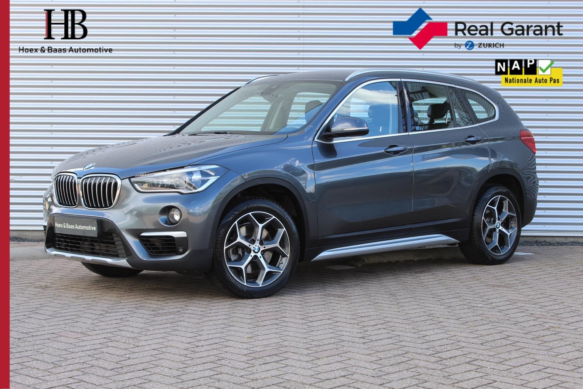 BMW X1 sDrive20i Orange Ed Trekhaak/Sportstoel/Groot NAVI, Auto's, 1998 cc, Bedrijf, 84 €/maand, 17 km/l