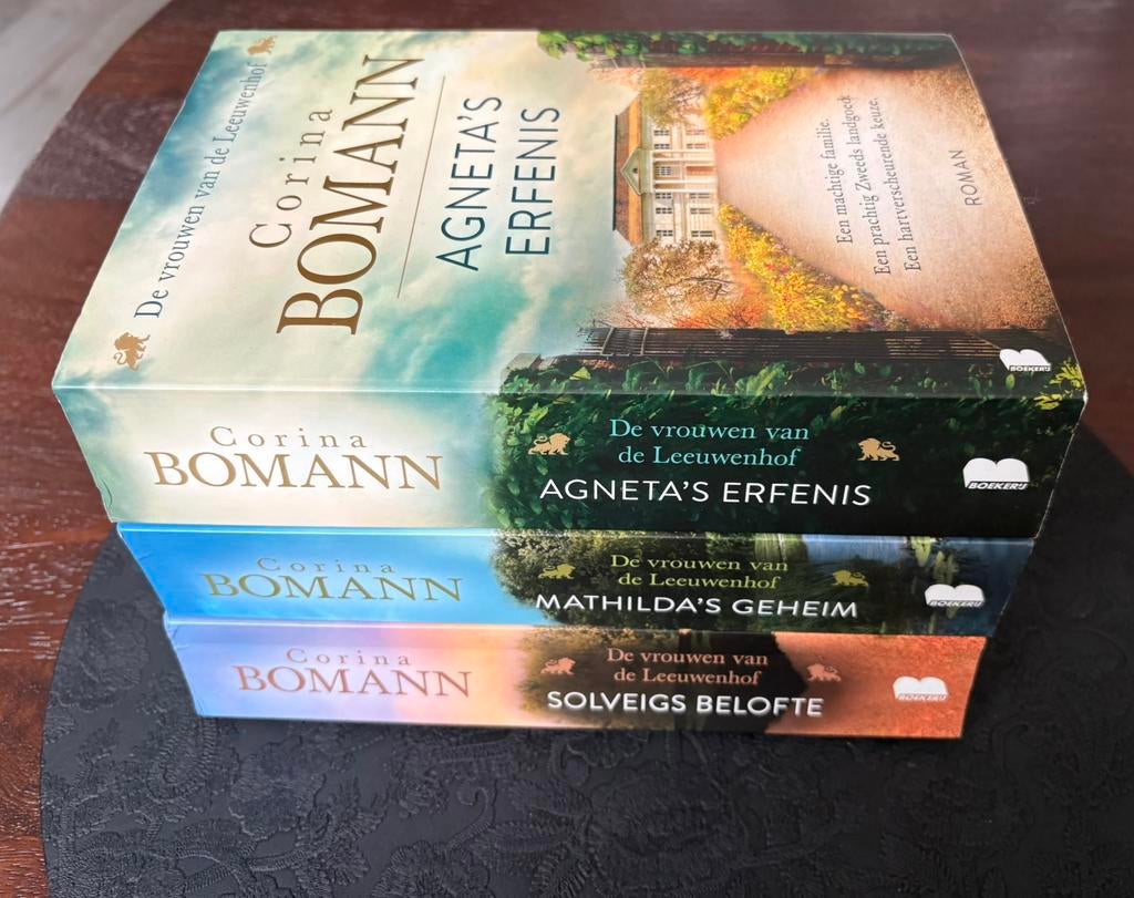 Corina Bomann serie de vrouwen van de Leeuwenhof, Ophalen of Verzenden, Zo goed als nieuw