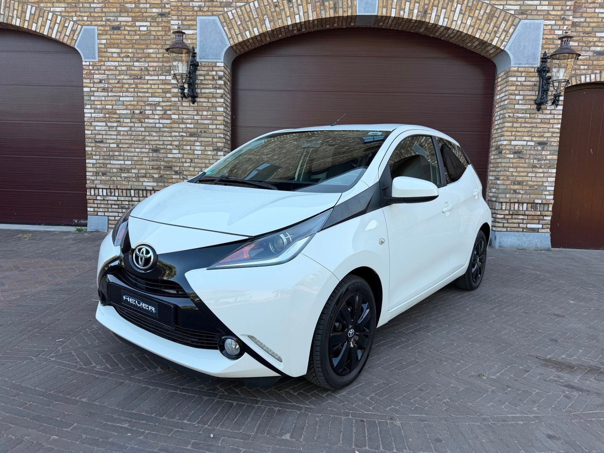 Toyota Aygo 1.0 VVT-i x-play Airco/Automaat/Achteruitrijcame, Euro 5, Stof, Gebruikt, Elektrische ramen