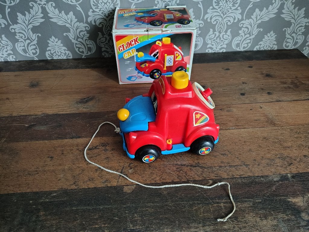 Volkswagen Kever/ Beetle / Clock Car /Taiwan / 90's, Ophalen of Verzenden