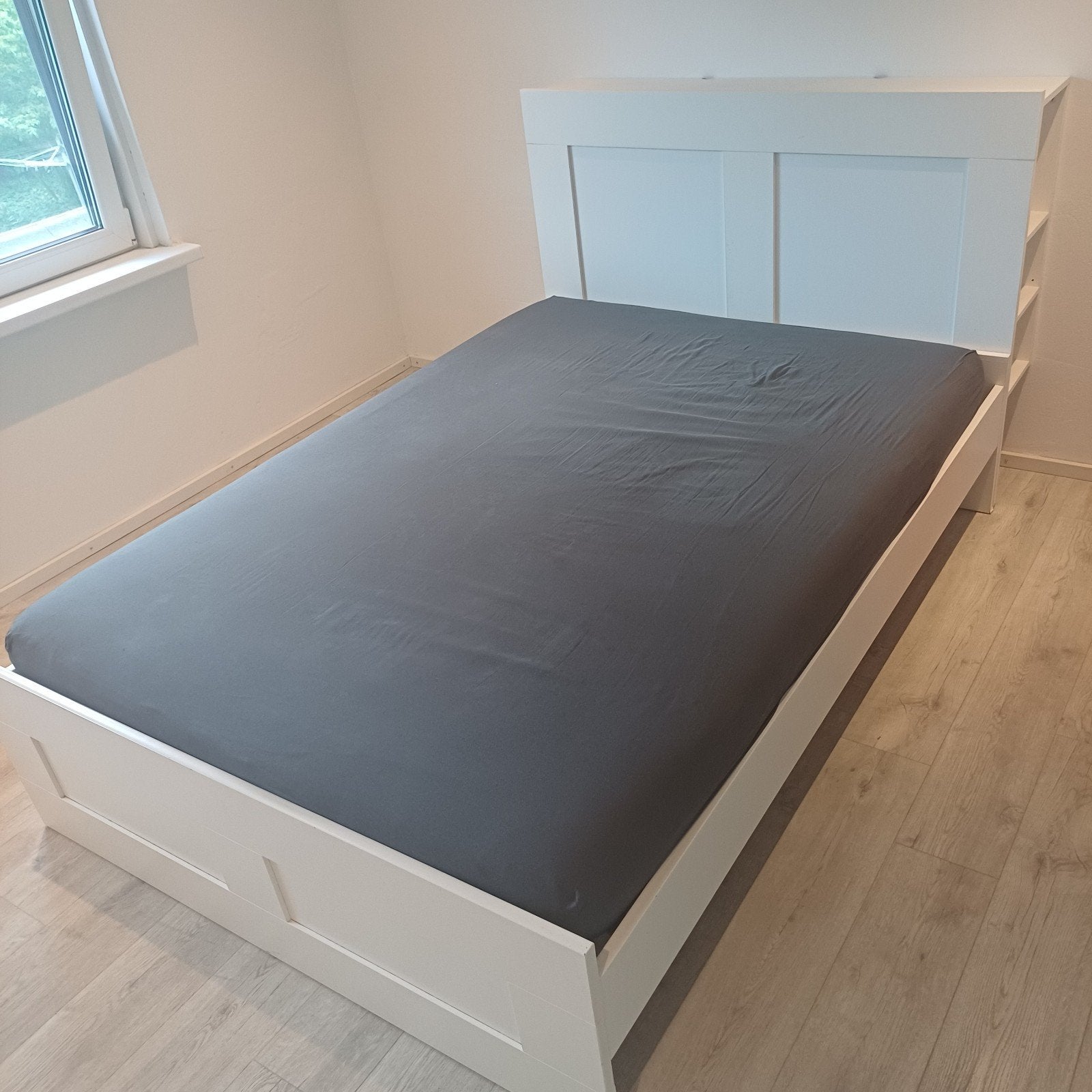 Tweepersoons bed 200 x 140 (zonder matras). Hout., Huis en Inrichting, Slaapkamer | Bedden, Ophalen, Wit, Tweepersoons, 140 cm