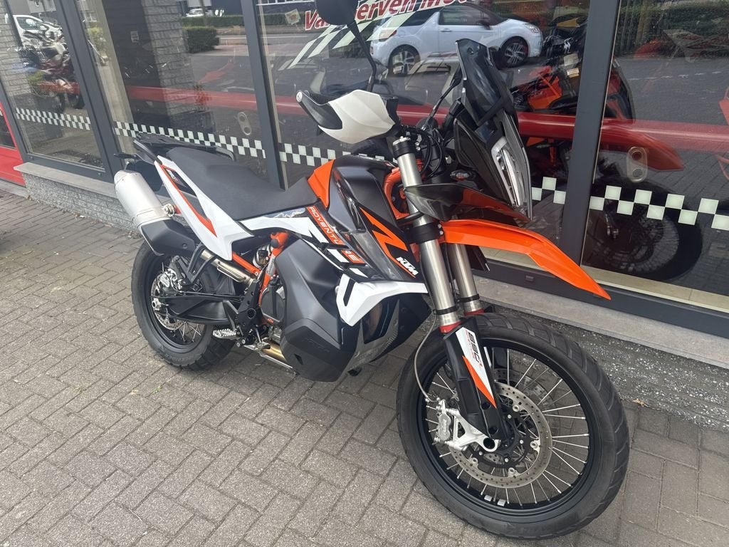 KTM 890 ADVENTURE R 2021, Bedrijf, Toermotor