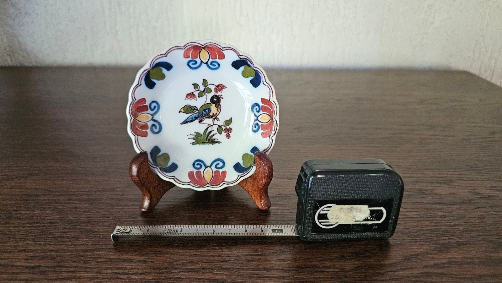 Makkumer Aardewerk Sierbordje met Vogeldecor (10x10 cm), Ophalen of Verzenden