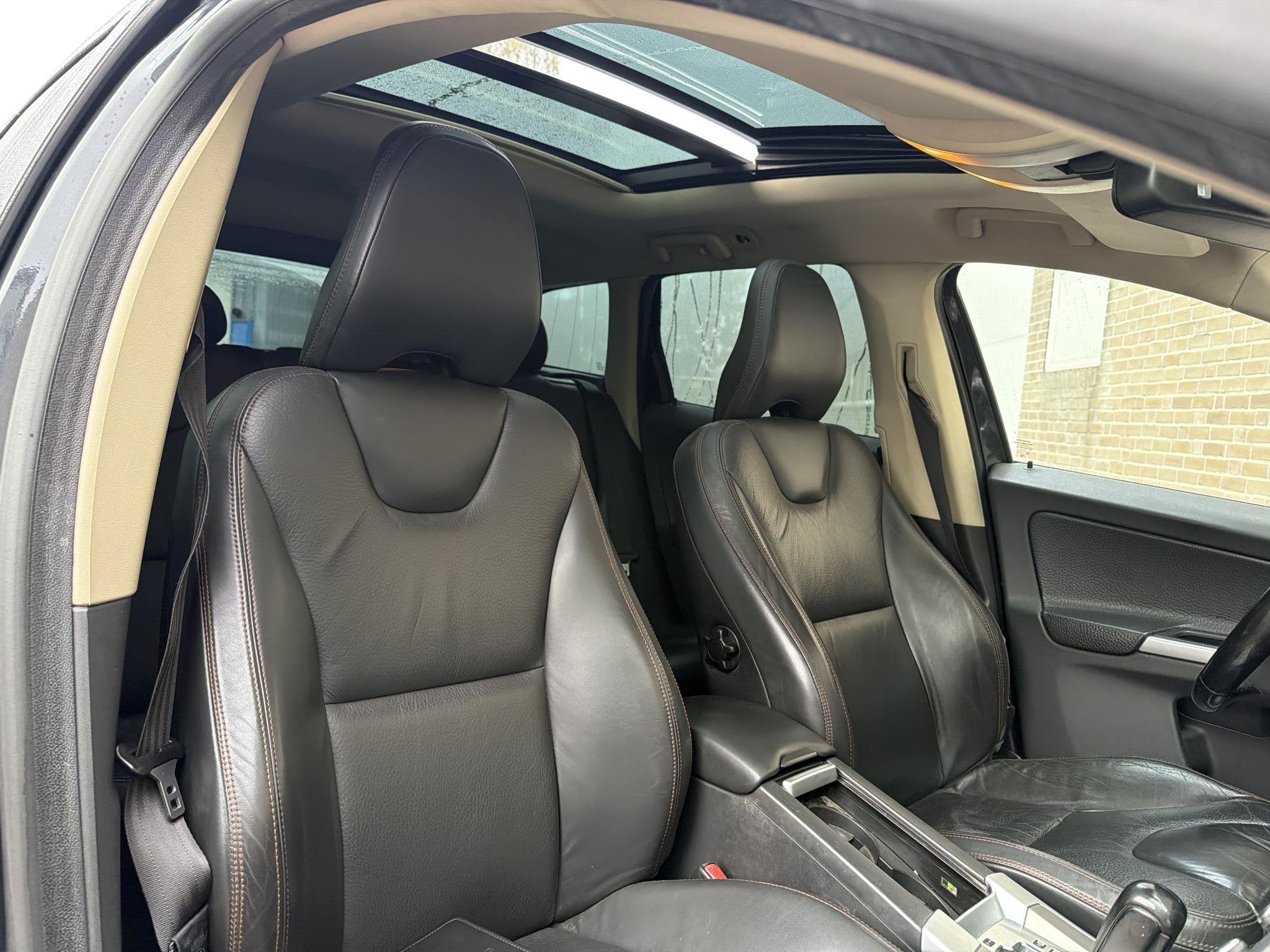 Volvo XC60 2.4D AWD, Auto's, Automaat, 1716 kg, Stof, Gebruikt