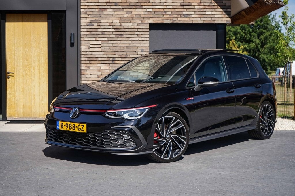 Volkswagen Golf 8 GTI Pano/HarmannKardon/Memory/Stoelventila, Auto's, Automaat, 15 km/l, 4 cilinders, Zwart