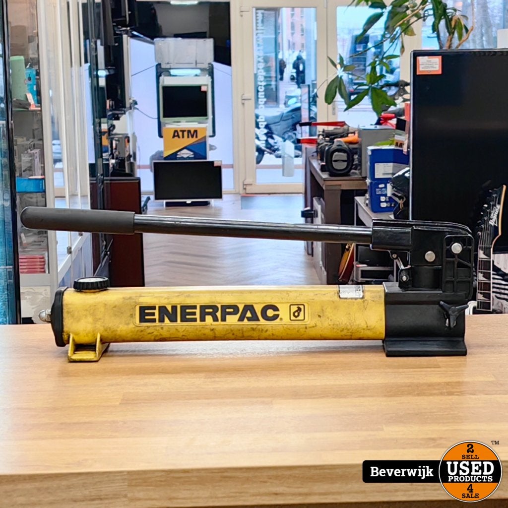 Enerpac P392 Hydraulische Handpomp - In Nette Staat, Flex Ltd., Gebruikt, https://flex.com/contact-us, Nobelstraat 10, 5807 GA Oostrum LB, Limburg, Nederland
