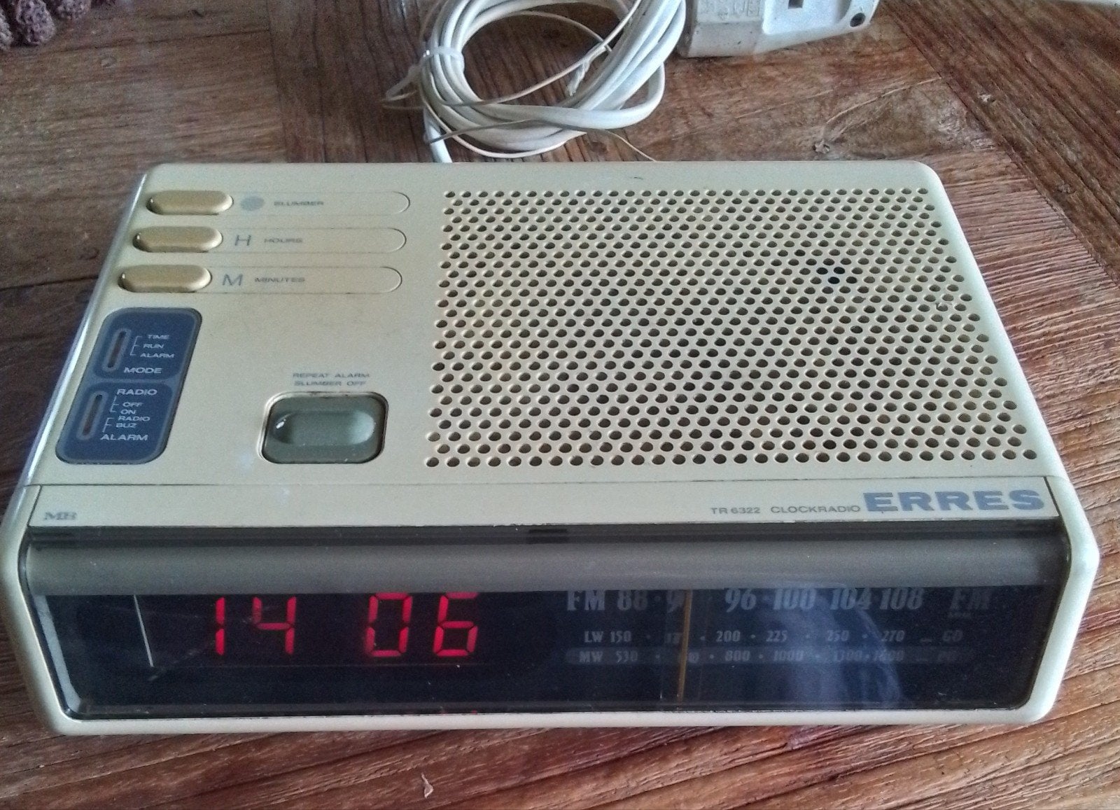 Vintage Erres Wekkerradio - Werkt Prima, Audio, Tv en Foto, Radio's, Ophalen of Verzenden, Gebruikt, Radio