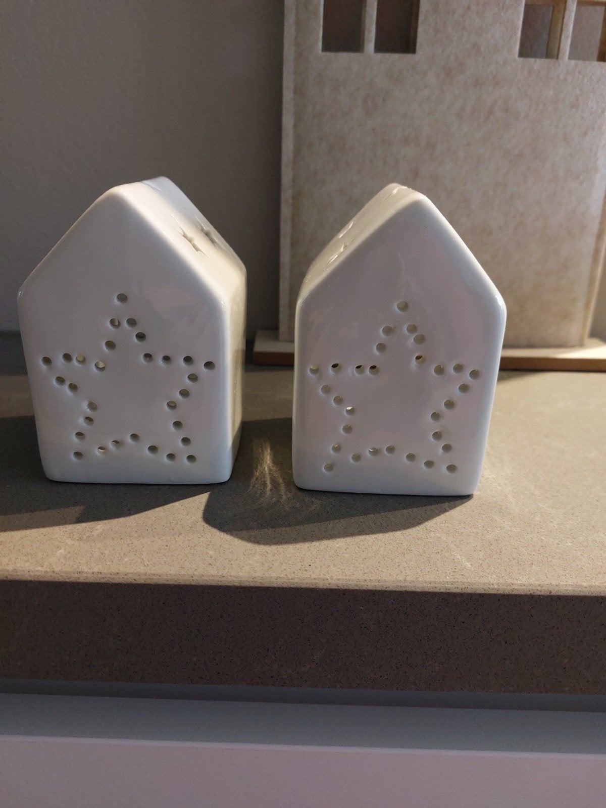 2 SUPER MOOIE PORSELEINEN HUISJES, Ophalen of Verzenden, Zo goed als nieuw