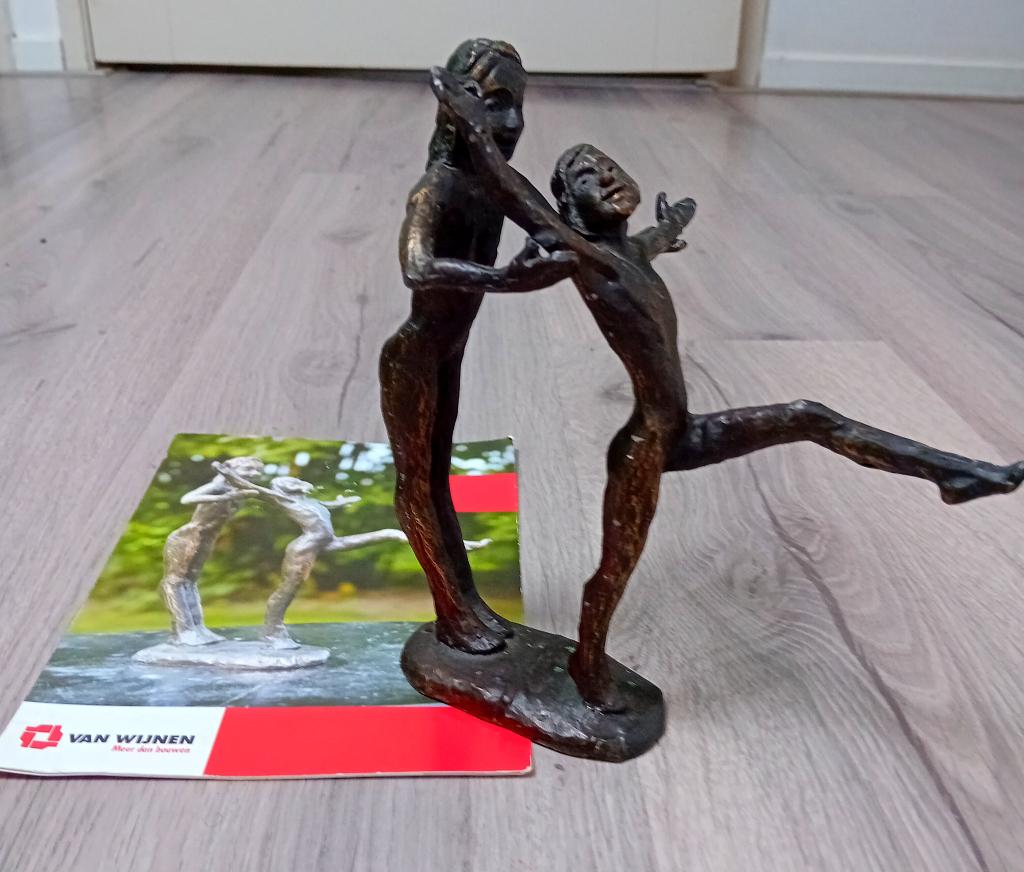 Astrid Veldhuyzen Koppen “ Beweging in emotie “, Verzenden