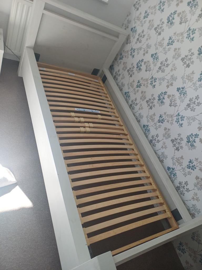 Bed + bijpassend nachtkastje  106x 216, Ophalen, Eenpersoons, 90 cm