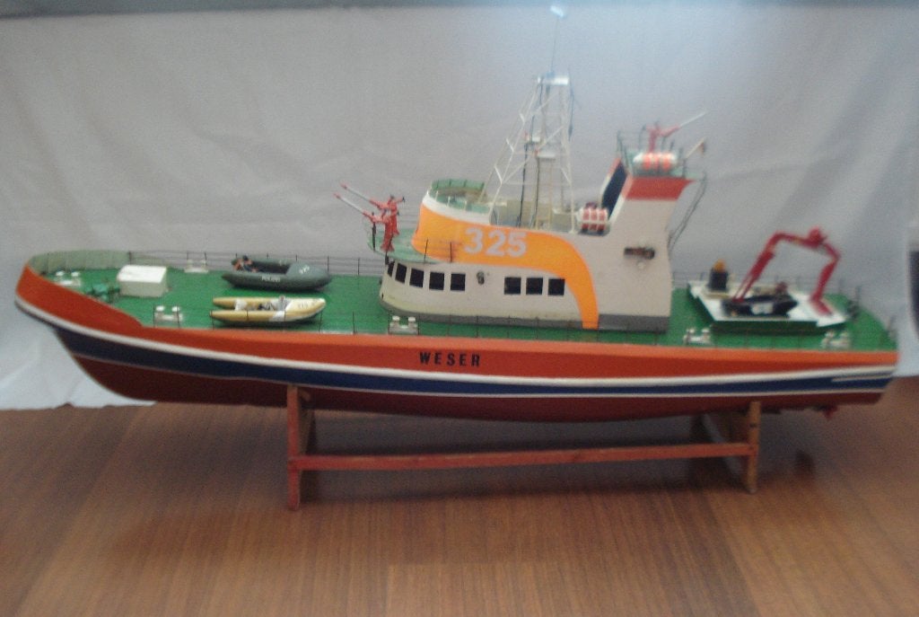 Model van een Duitse Blusboot, Hobby en Vrije tijd, Modelbouw | Boten en Schepen, Ophalen, Gebruikt, 1:32 tot 1:50, Overige merken