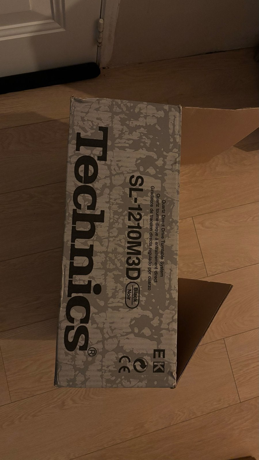 DOOS van Technics SL-1210M3D Platenspeler Zwart, Ophalen, Pitch-regelaar, Zo goed als nieuw, Platenspeler