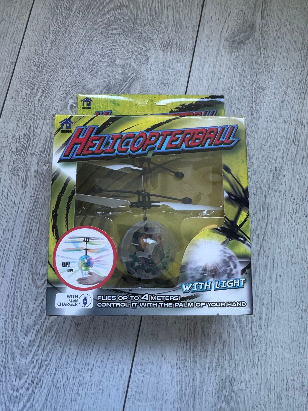 Helicopterball met licht - Vliegende bal met handbediening, Ophalen of Verzenden, Nieuw