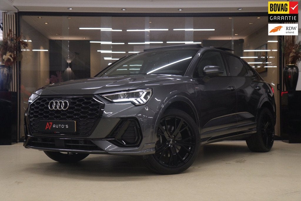 Audi Q3 Sportback 45 TFSI e 3X S-LINE PANO/SONOS/CAM/BLINDES, Gebruikt, Euro 6, 150 pk, Alcantara