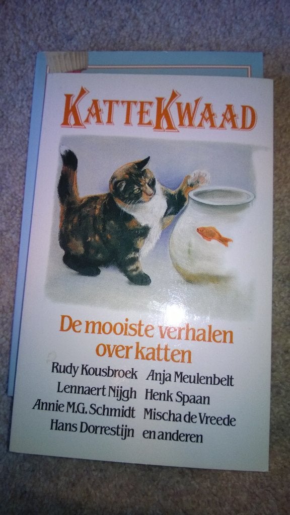 Boek - 284 - Kattekwaad, Ophalen of Verzenden, Zo goed als nieuw