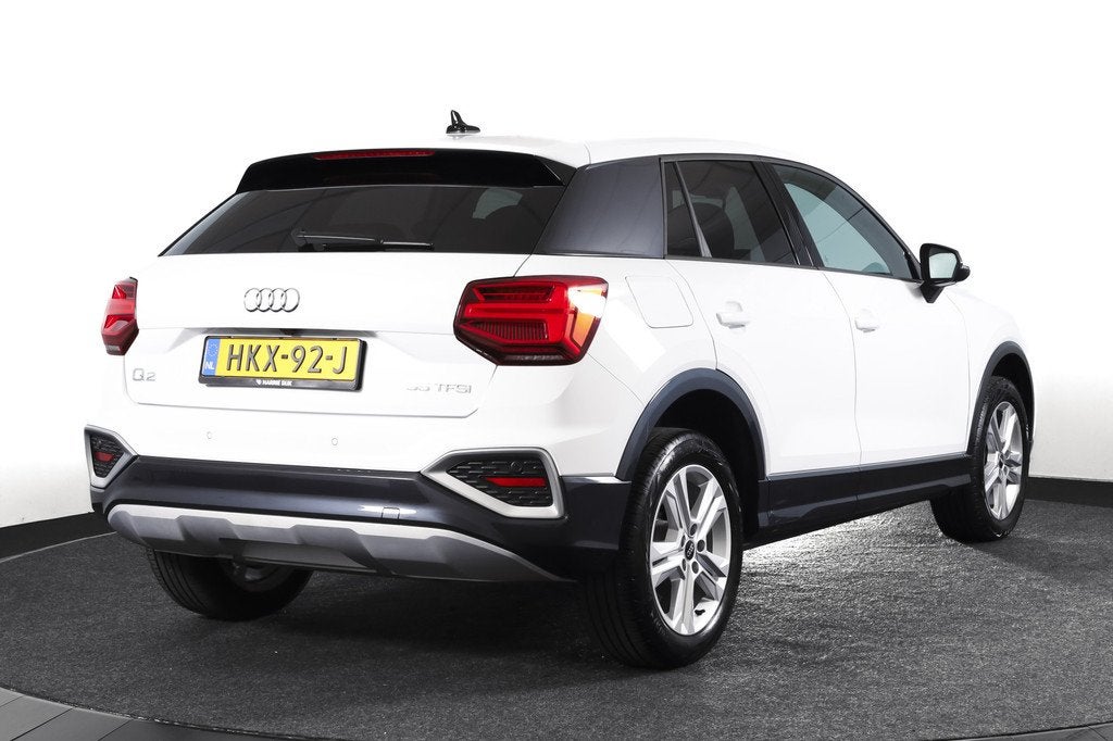 Audi Q2 35 TFSI 150 PK Advanced edition - Automaat | Dig. Co, Auto's, Audi, 4 cilinders, 150 pk, Wit, Bedrijf