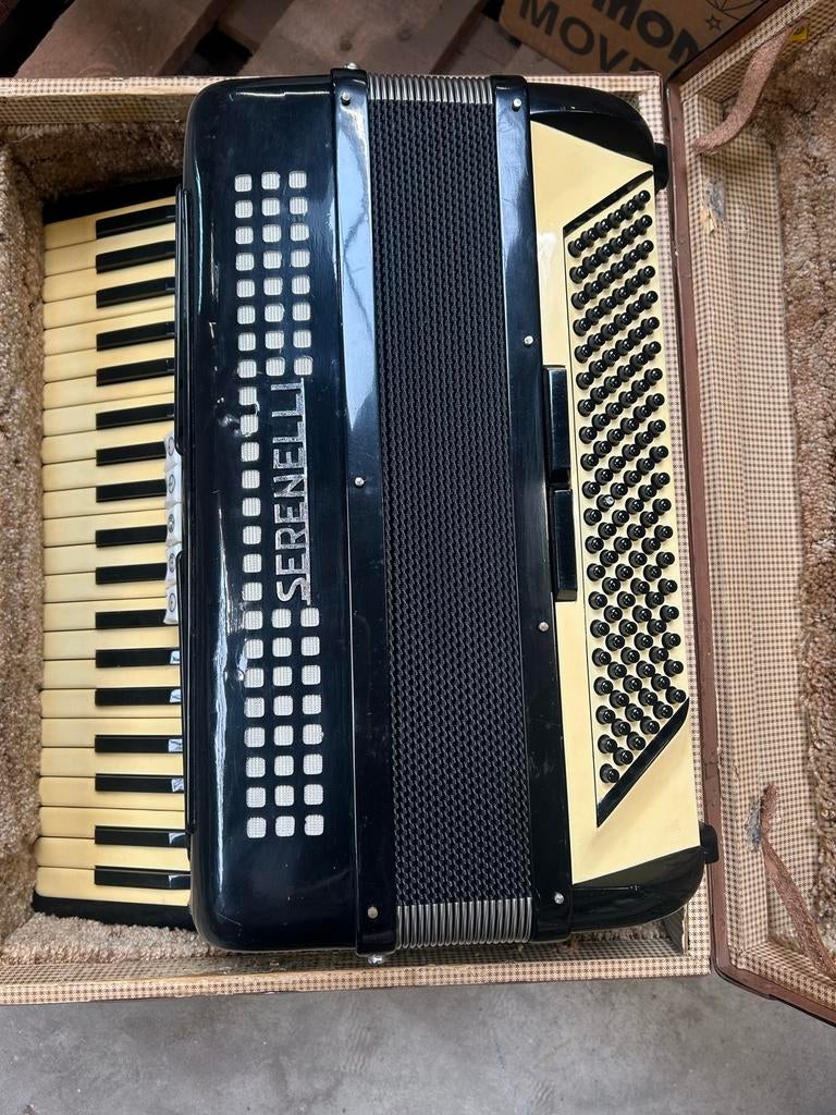 Vintage Serenelli Accordeon met Koffer - Gebruikt, Gebruikt, Overige formaten, Toetsaccordeon, Met koffer