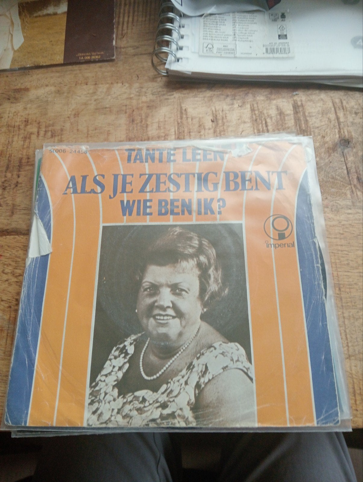 Tante leen - als je zestig bent, Ophalen of Verzenden, Zo goed als nieuw, Overige formaten, Levenslied of Smartlap