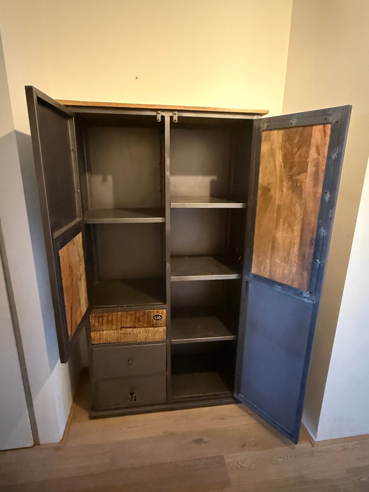 Mooie vintage lockerkast, Ophalen, Gebruikt