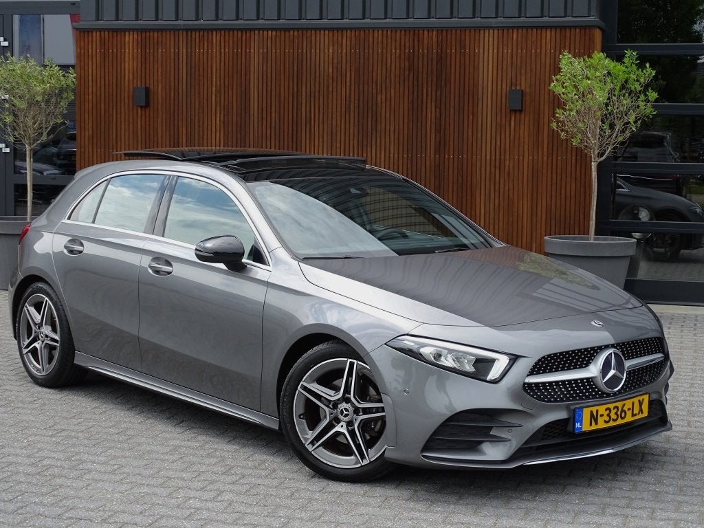 Mercedes-Benz A-Klasse 200 163PK automaat / Premium / AMG pa, Auto's, Automaat, Gebruikt, Euro 6, 4 cilinders
