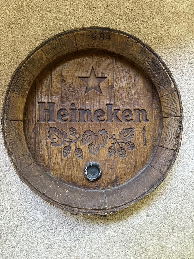 Heineken verzameling: klok, deksel vat en glazen, Ophalen