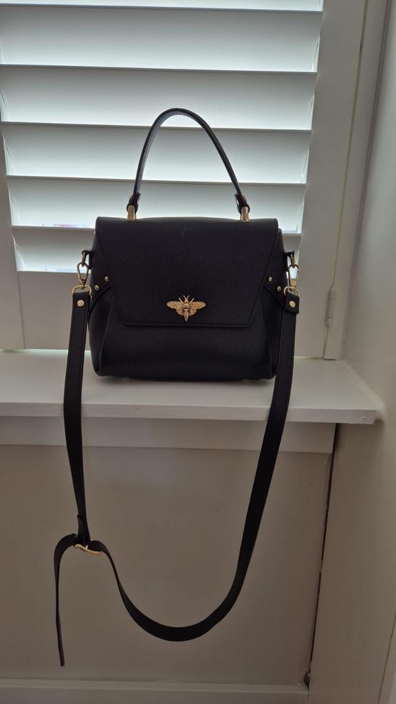 Vera pelle zwarte damestas als nieuw, Sieraden, Tassen en Uiterlijk, Tassen | Damestassen, Ophalen of Verzenden, Zo goed als nieuw