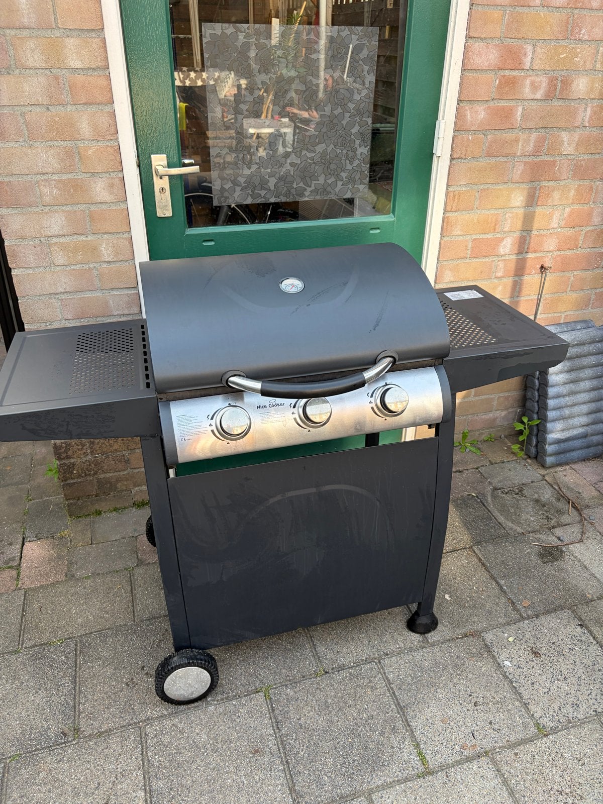 Nice Cooker gasbarbecue - Gebruikt met lichte roestplekjes, Ophalen, Gebruikt