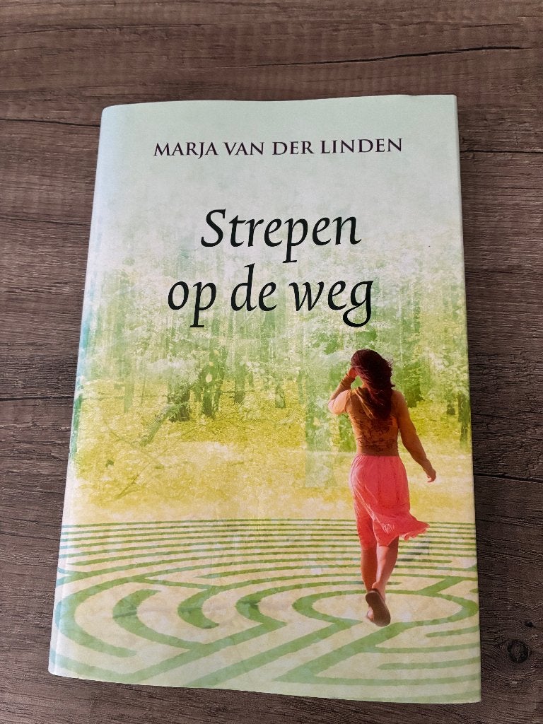 Marja van der Linden - Strepen op de weg, Ophalen of Verzenden, Gelezen, Marja van der Linden