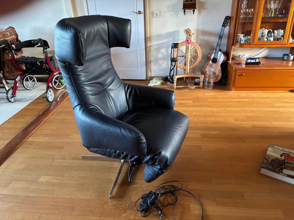 Leolux relaxfauteuil, Ophalen, Zo goed als nieuw, 50 tot 75 cm