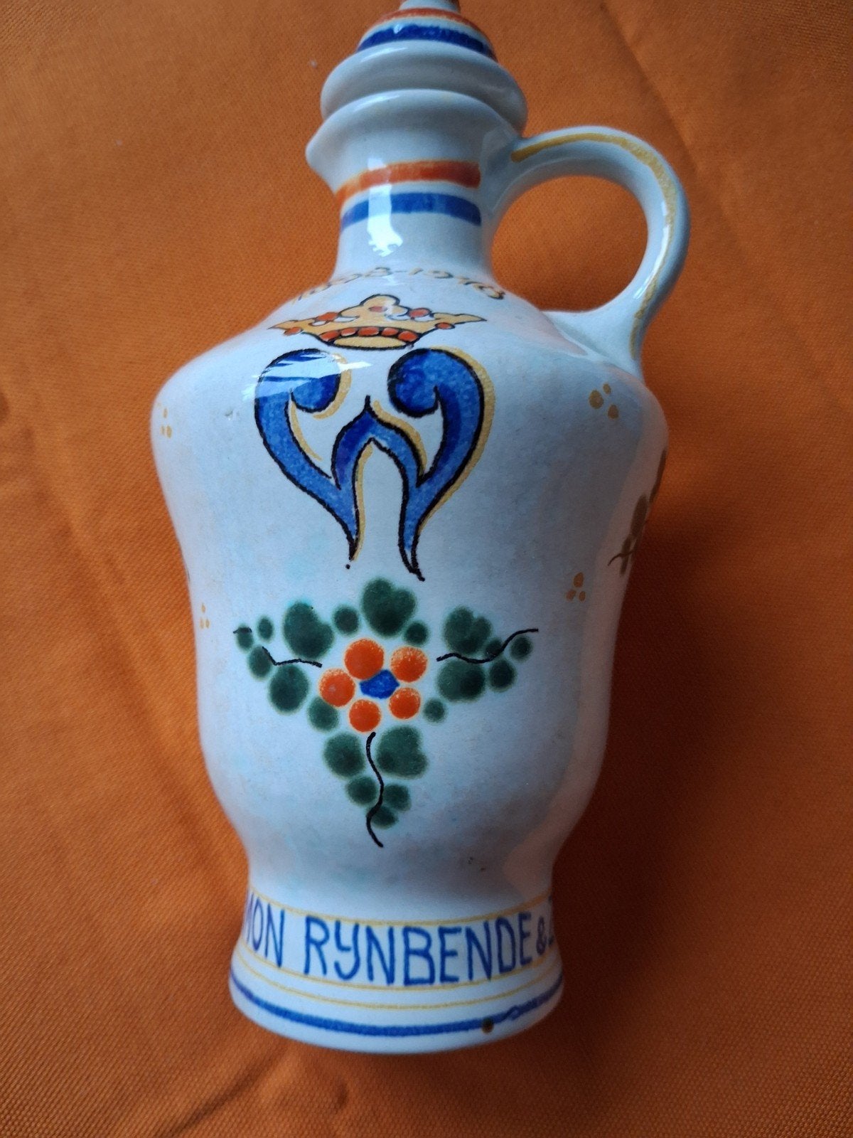 Jenever kruikje, Ophalen, Servies