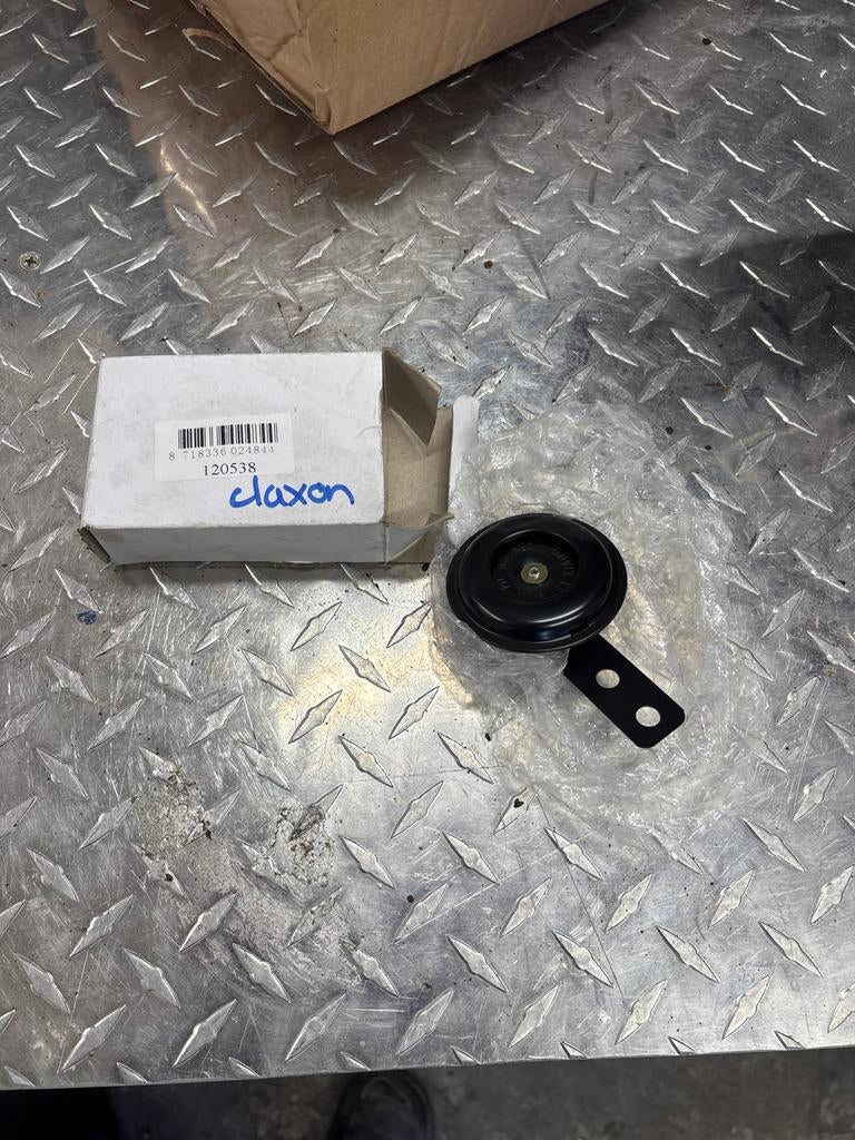 Nieuwe 12V 1.5A Claxon - Universeel Toepasbaar, Ophalen of Verzenden, Nieuw