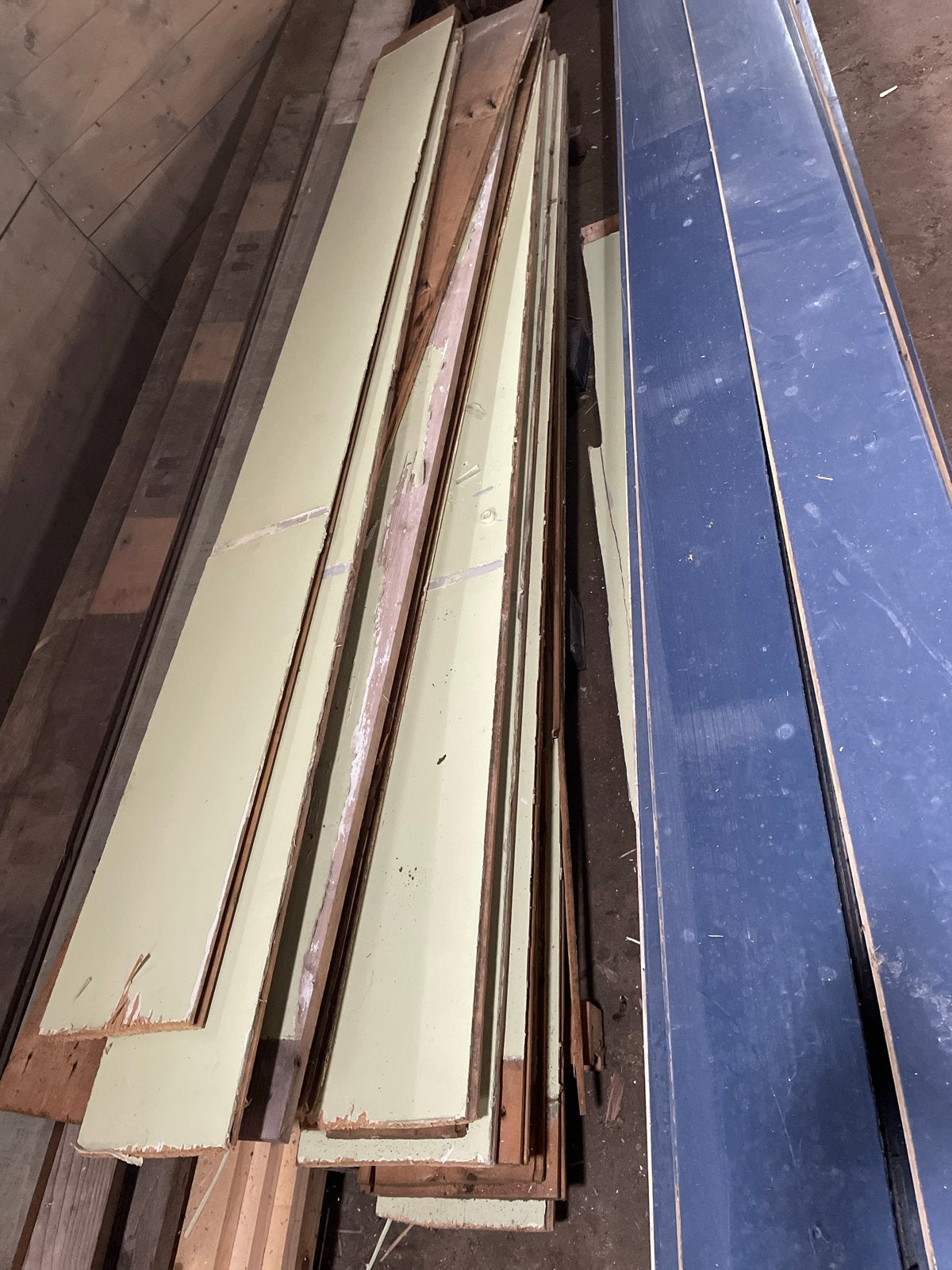Oude blauwe vloerdelen / planken - ca. 25m2, Doe-het-zelf en Verbouw, Hout en Planken, Ophalen, Gebruikt
