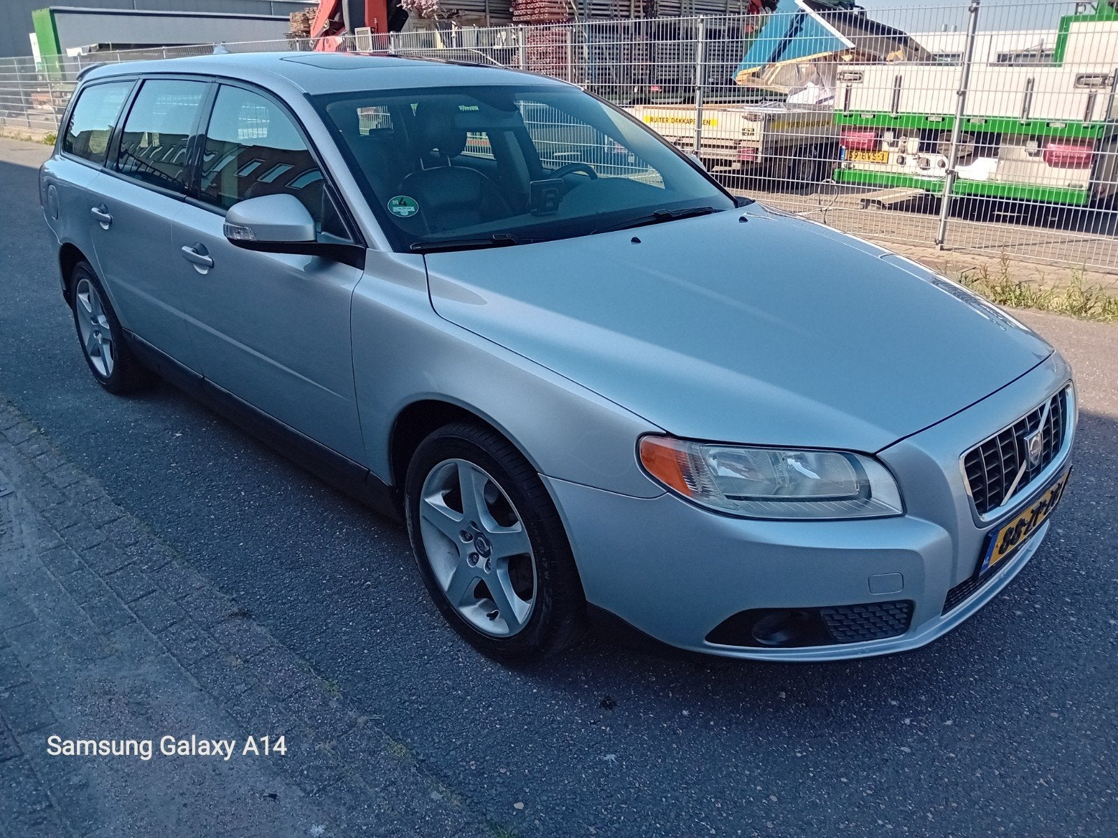 Volvo V70