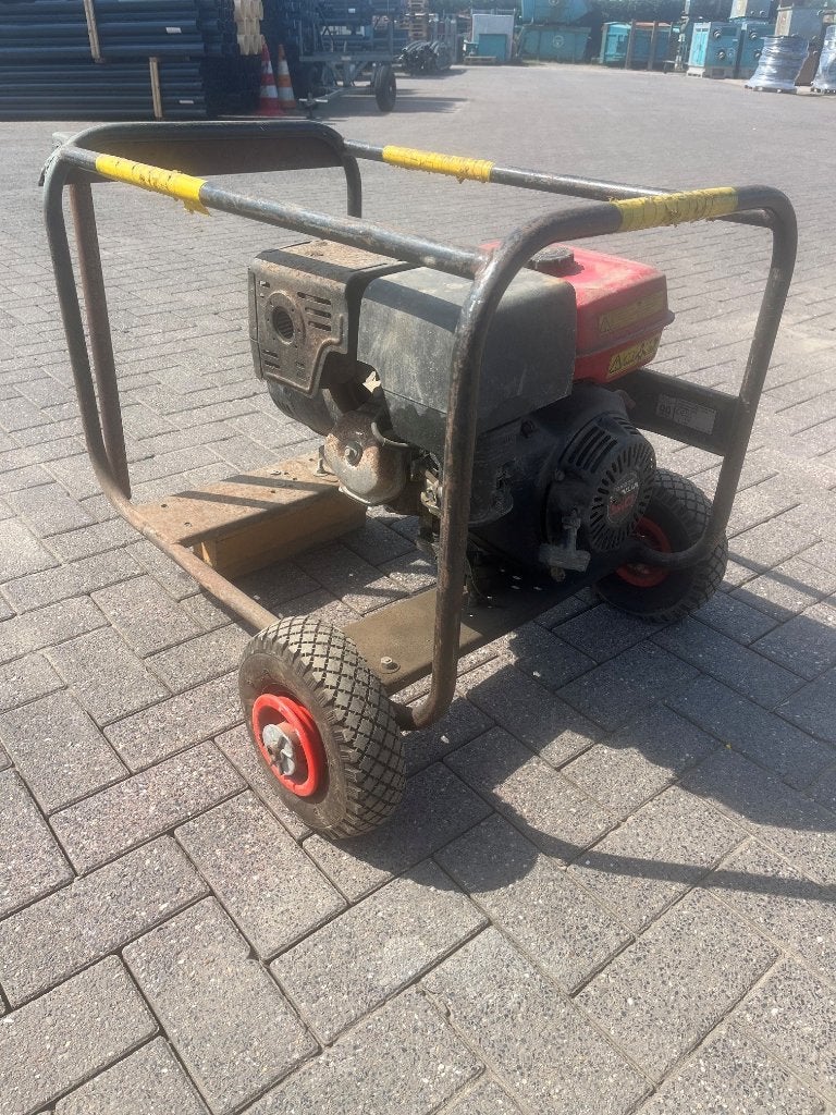 Honda aggregaat type EC 4000, Ophalen, Gebruikt, Minder dan 5 kVA, Benzine
