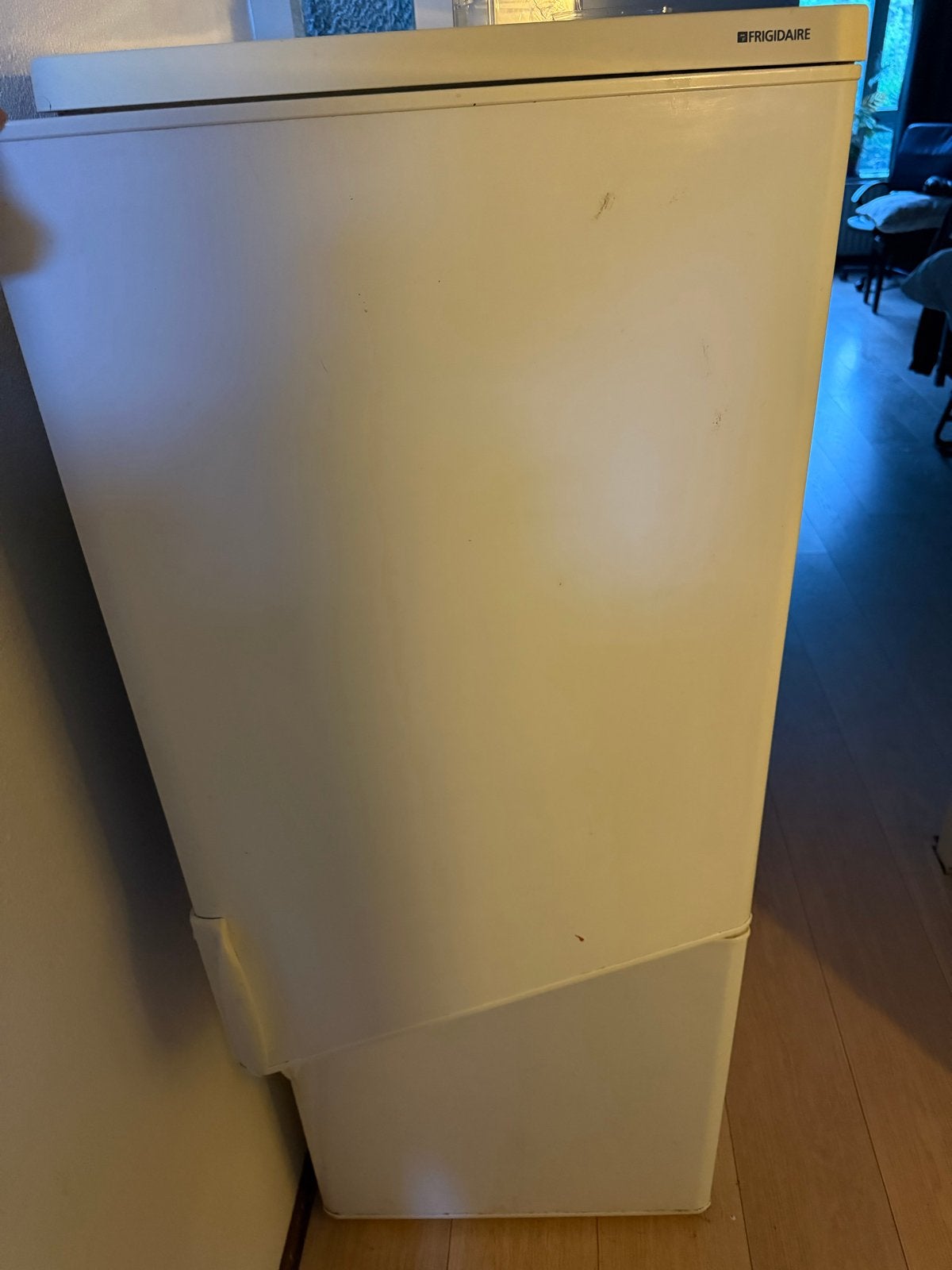 Frigidaire koelkast met vriesvak, Gebruikt, 120 tot 140 cm, 100 tot 150 liter, Ophalen of Verzenden