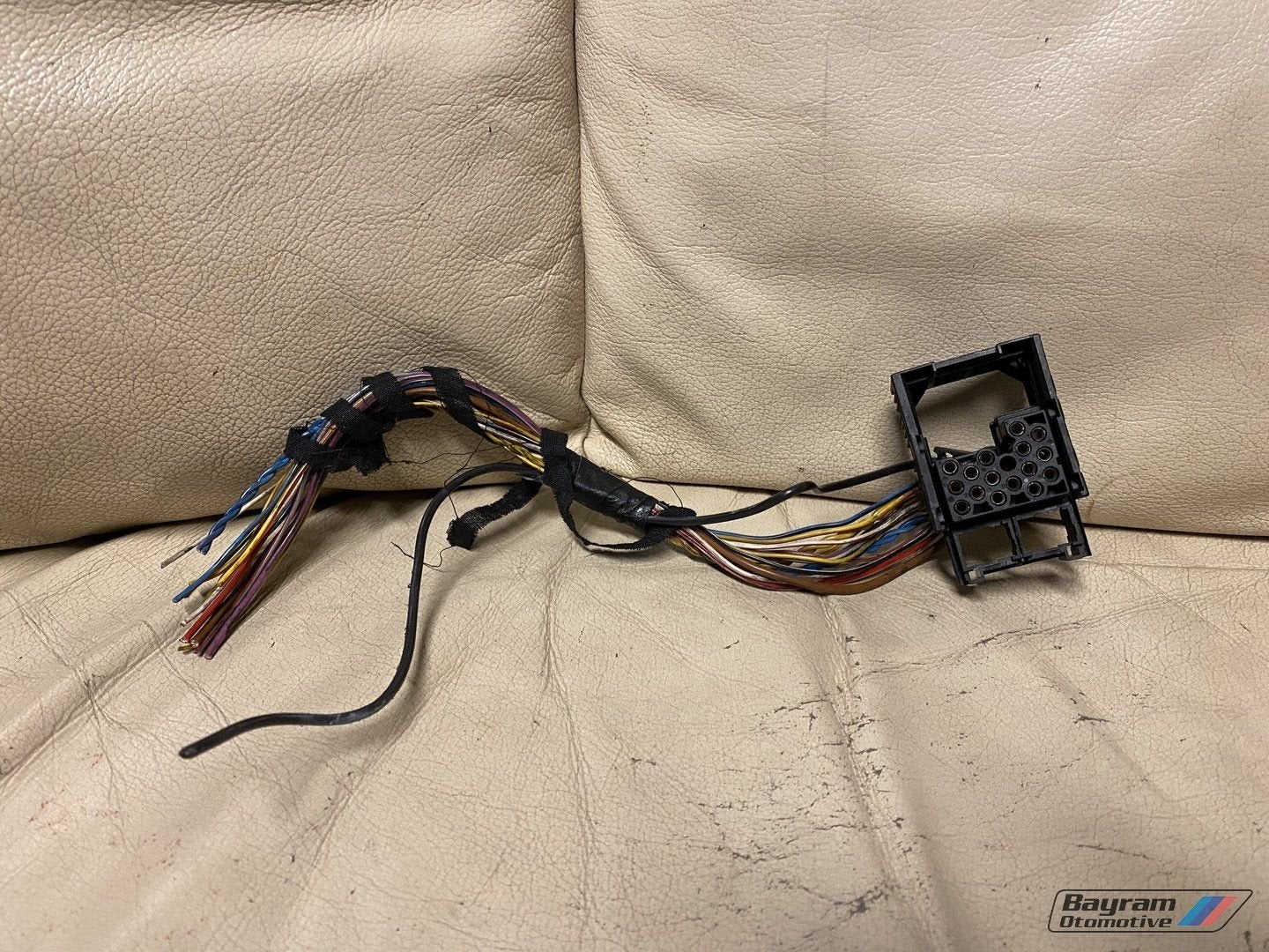 Bmw radio stekker kop origineel kabelboom E36 E34 E32 E30 M3, Auto-onderdelen, Elektronica en Kabels, BMW, Gebruikt, Ophalen of Verzenden