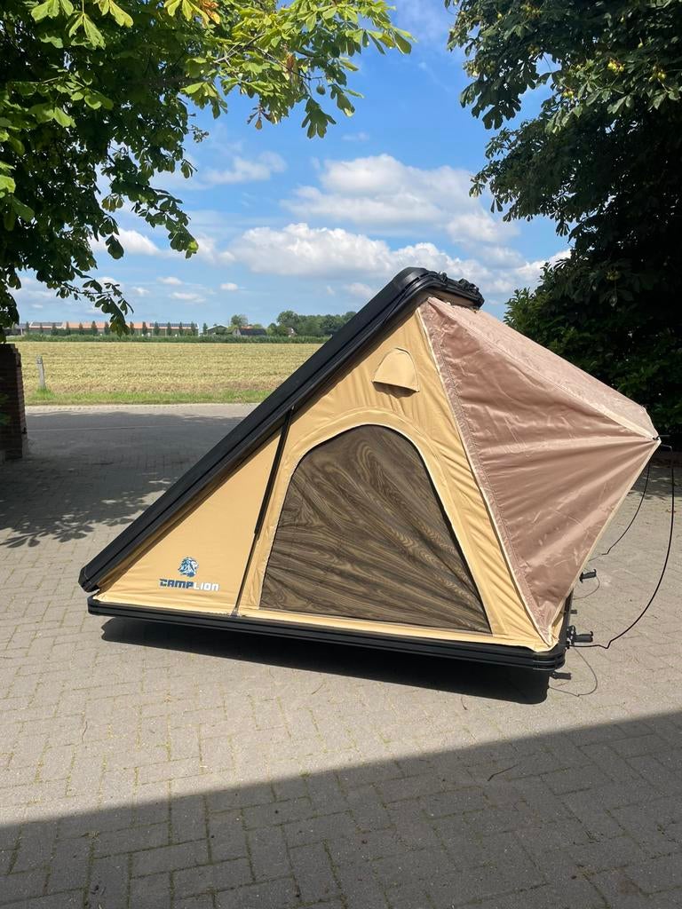 TE HUUR 2-persoons hardshell daktent ideaal voor roadtrip, Caravans en Kamperen, Verhuur