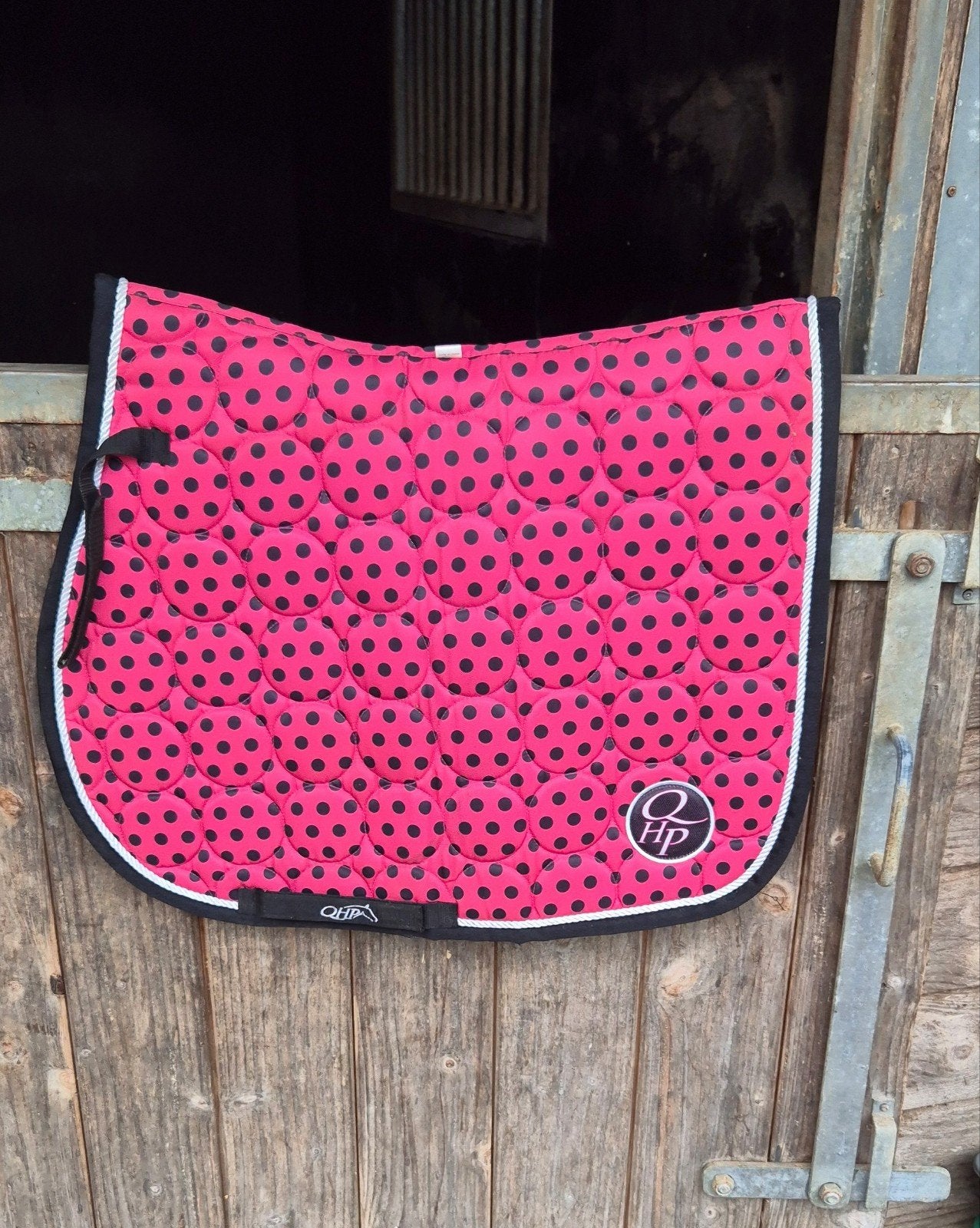Roze dekje stippen full, Dieren en Toebehoren, Dressuurdekje, QHP, Zo goed als nieuw, Roze